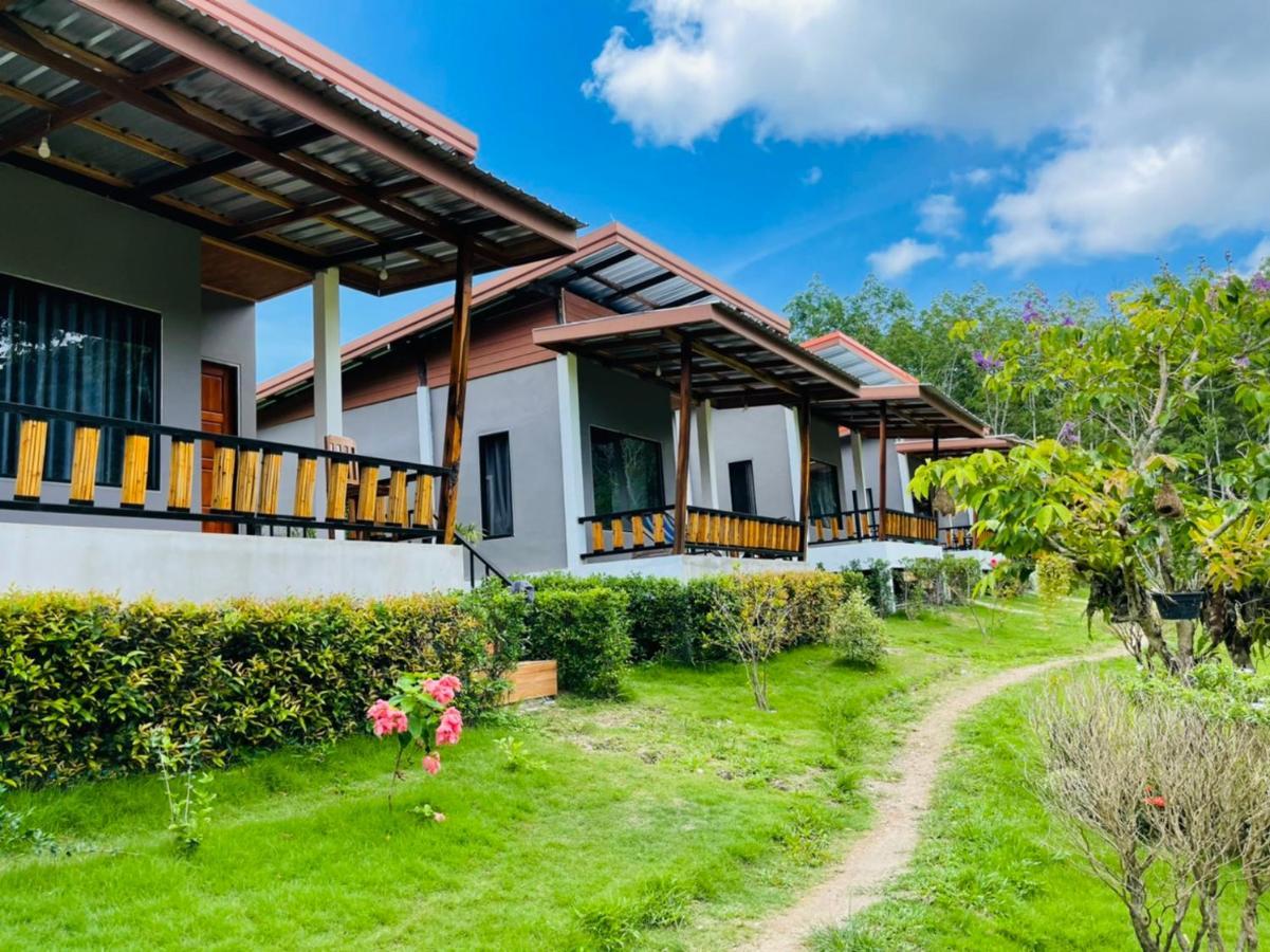 Phurin Thara Resort Ko Lanta エクステリア 写真