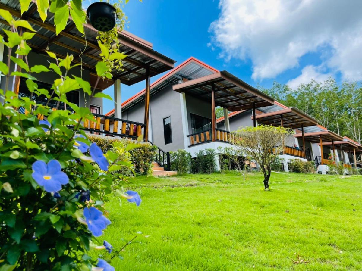 Phurin Thara Resort Ko Lanta エクステリア 写真
