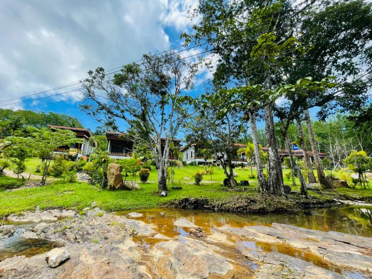 Phurin Thara Resort Ko Lanta エクステリア 写真