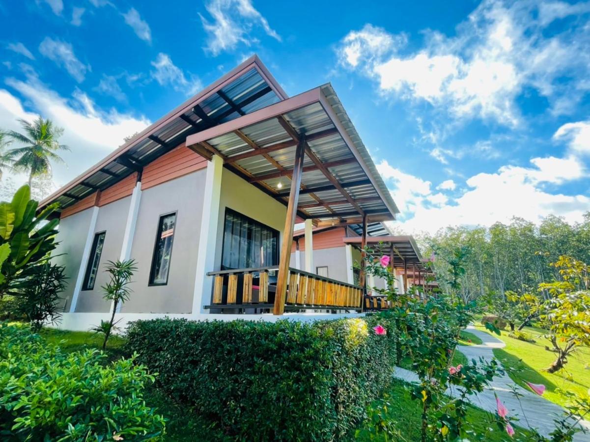 Phurin Thara Resort Ko Lanta エクステリア 写真