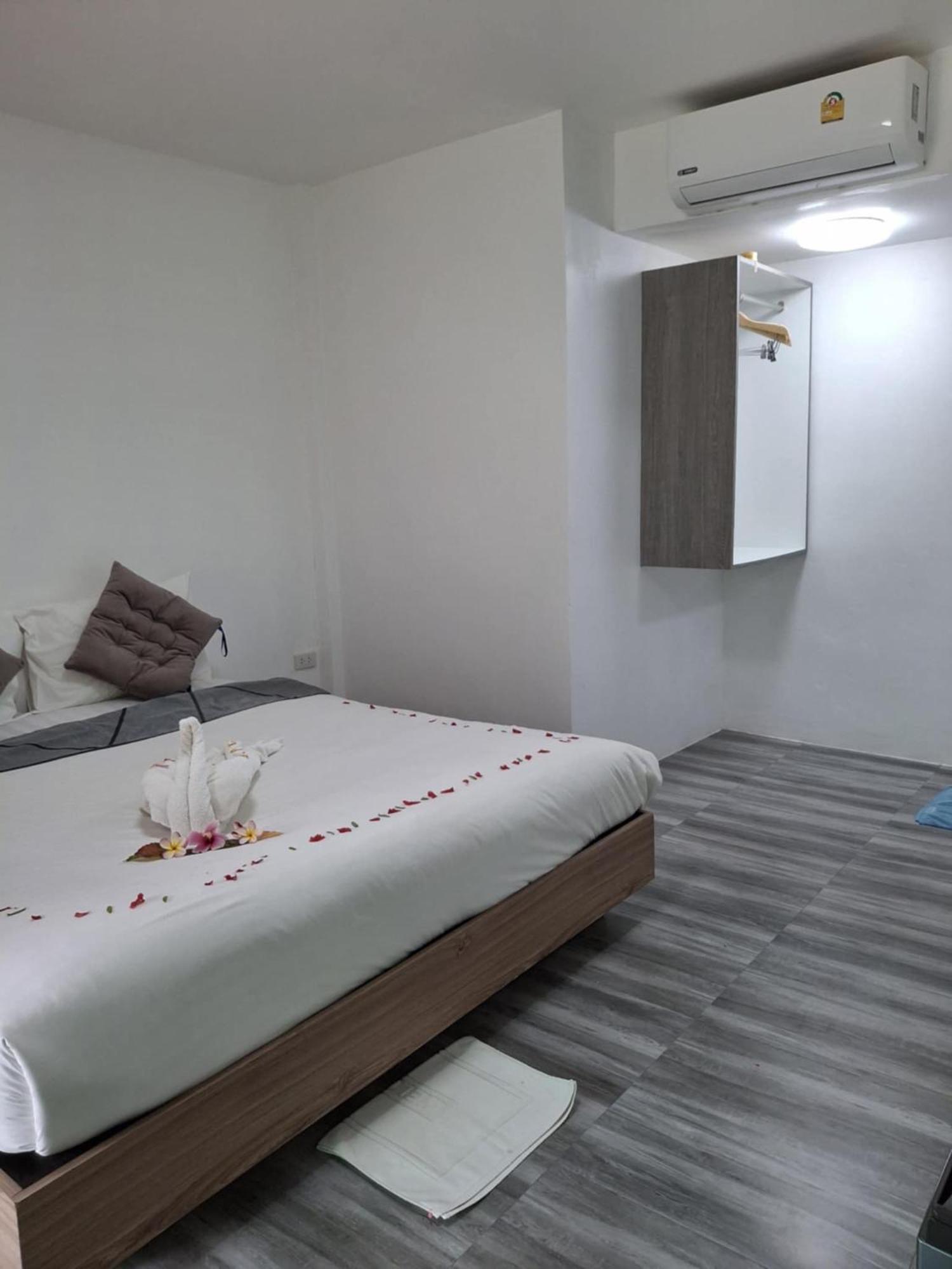 Phurin Thara Resort Ko Lanta エクステリア 写真