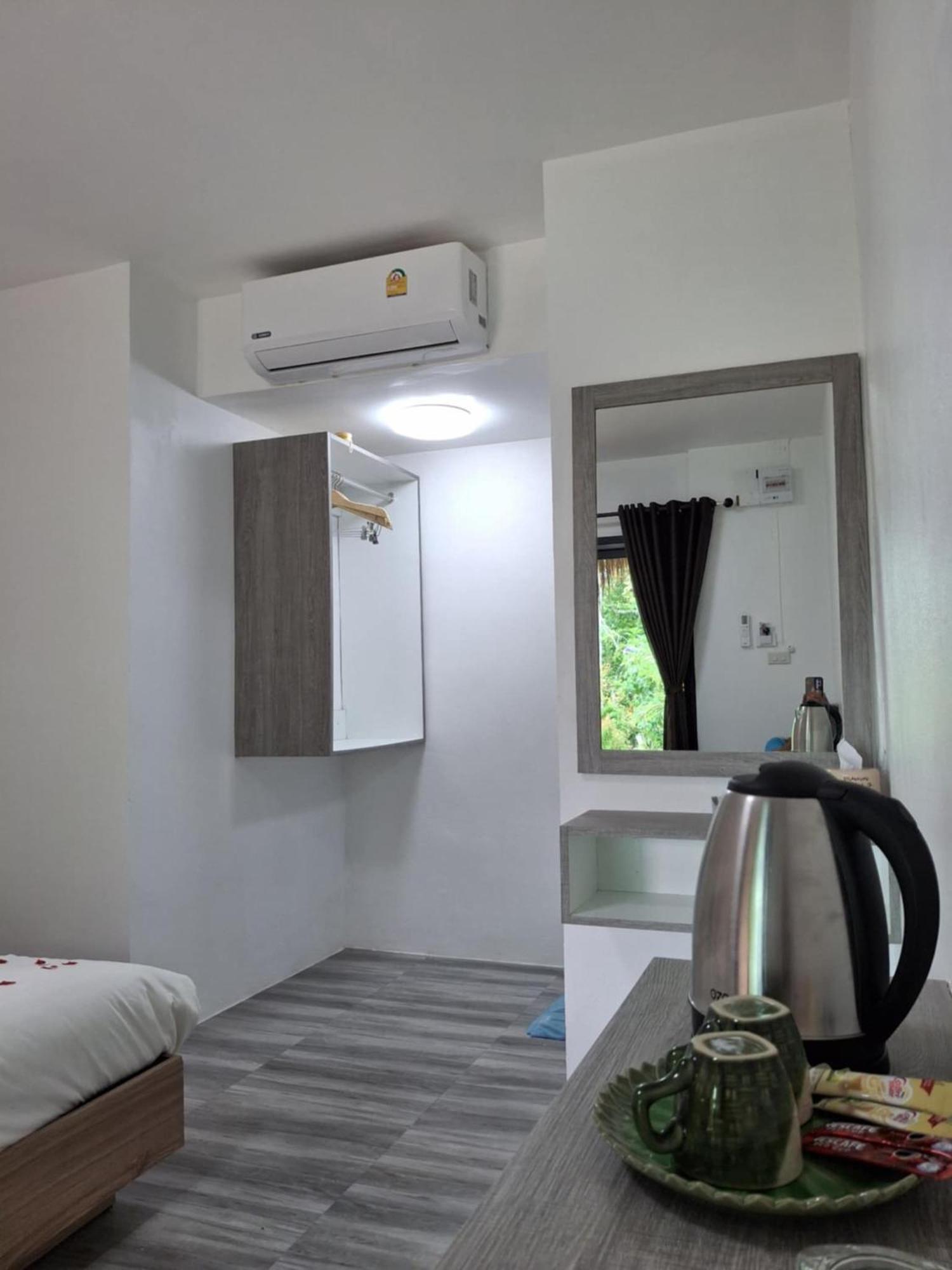 Phurin Thara Resort Ko Lanta エクステリア 写真